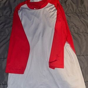 Men’s Nike shirt